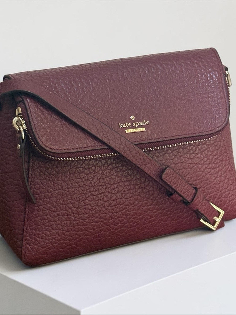 Authenticated Kate Spade Carter Berrin Burgundy Pebbled Leather Crossbody! EUC! - Picture 3 of 13